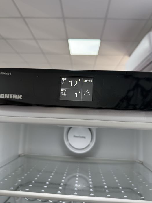 Хладилник с Фризер  LIEBHERR No Frost