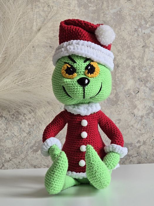 Мрачно сладък Гринч – ръчно плетена играчка