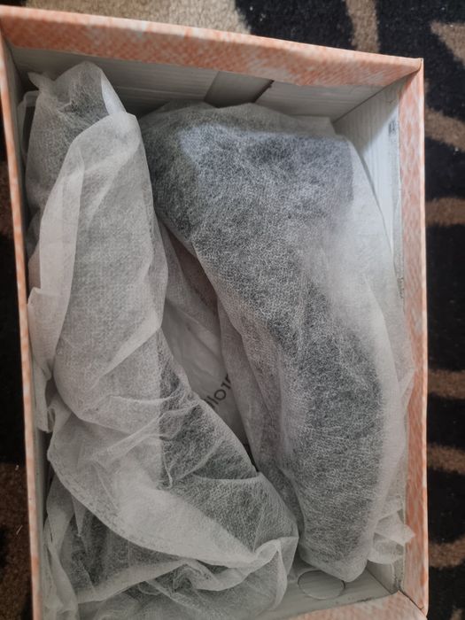 Pantofi negrii catifea