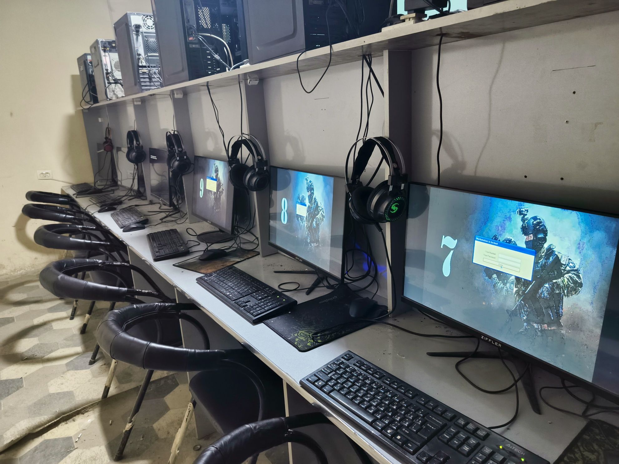 KOMYUTER komplekt 12 ta Mebeli bilan stullari ham bor