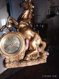 Сувенирные часы "Лошадь"