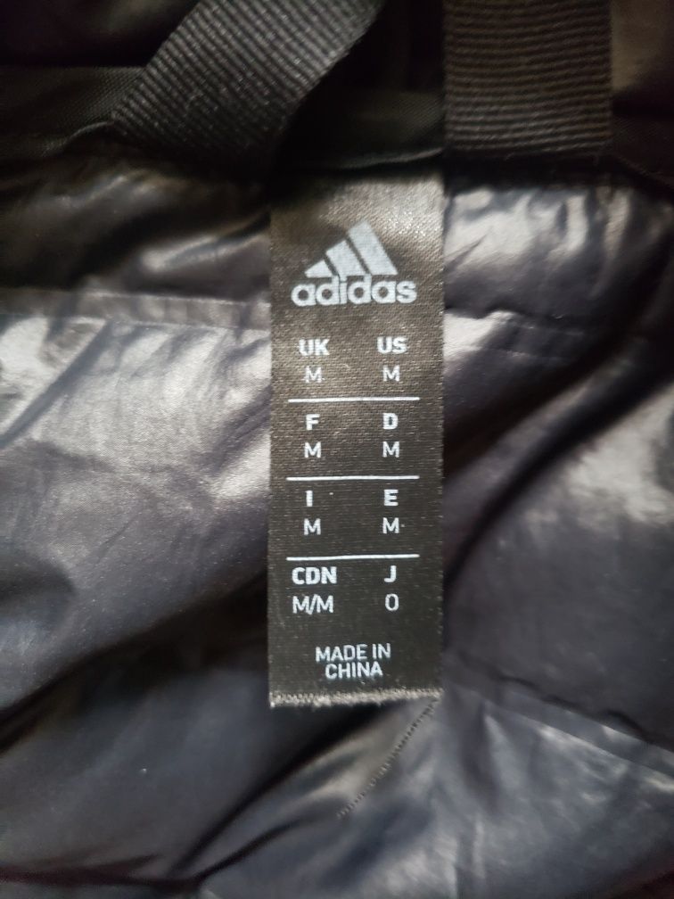 Оригинално пухено яке Adidas M