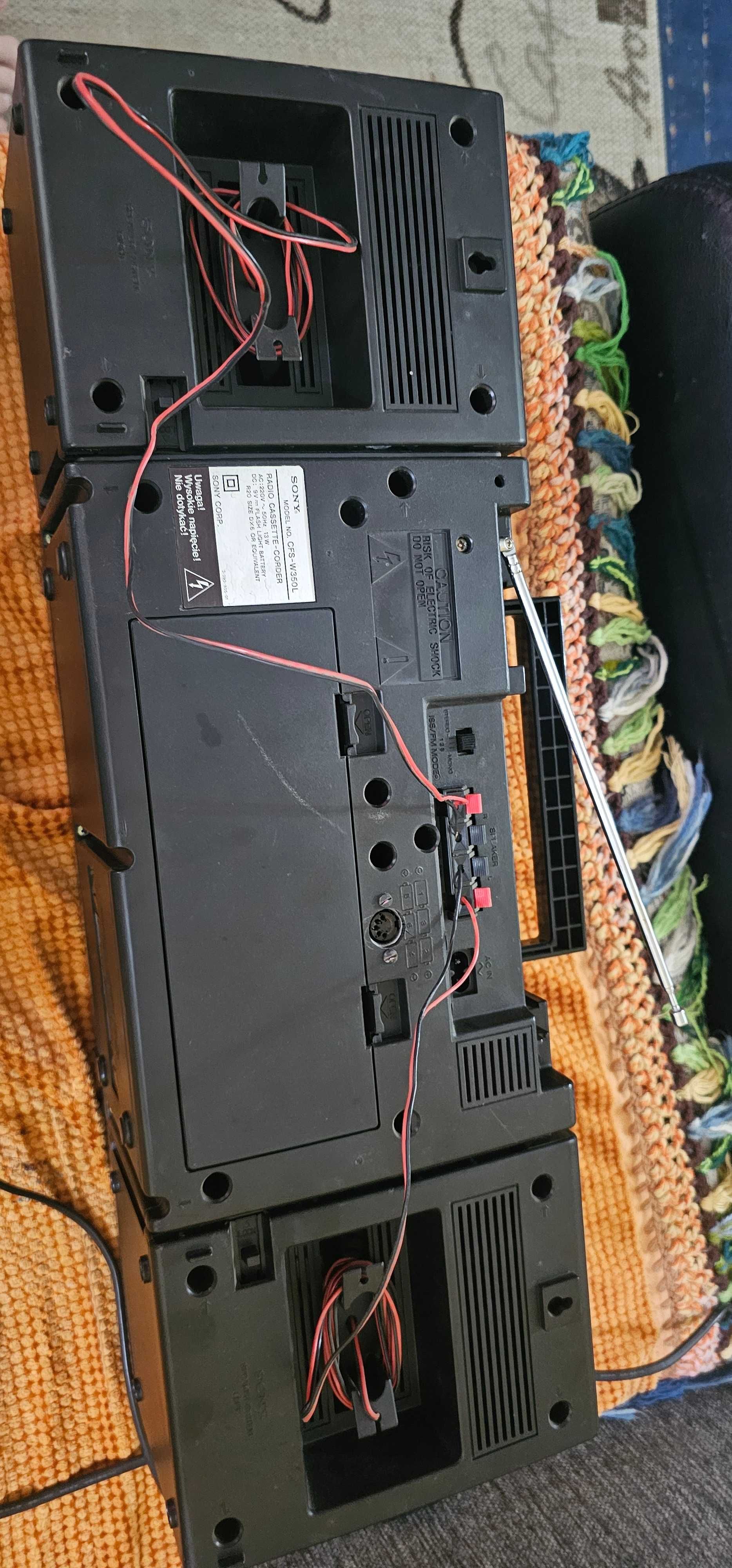 AM/FM Stereo Boombox Model Sony Radio Cassette-Corder CFS-W350L