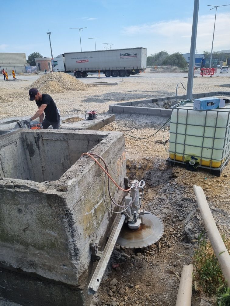Taiat decupat secționat piconat carotat beton armat . Carota carotare