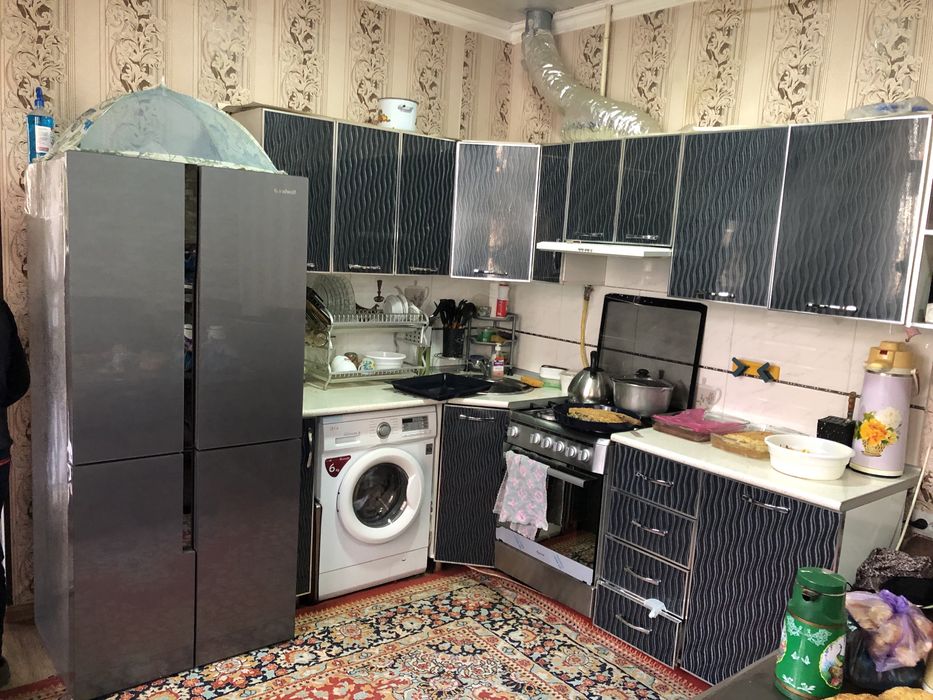 Bez Makler Hovli uy sotiladi