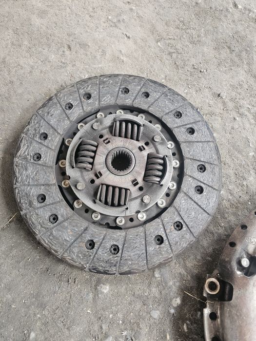 Kit ambreiaj cu volanta  ford transit 2.4 E4 5trepte