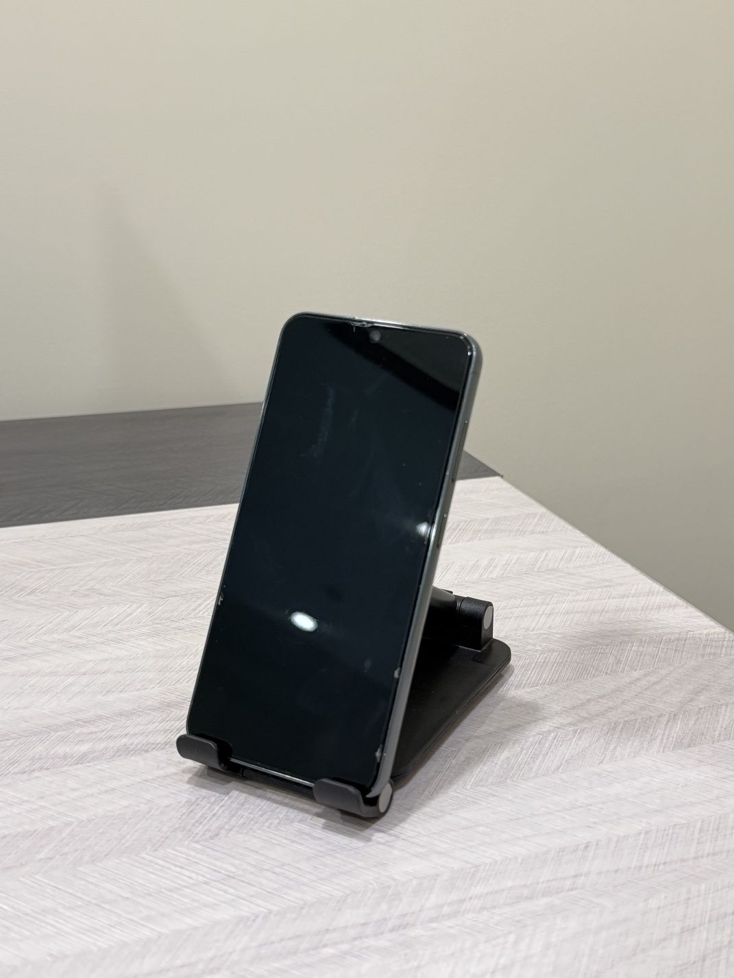 Samsung S23 8/256