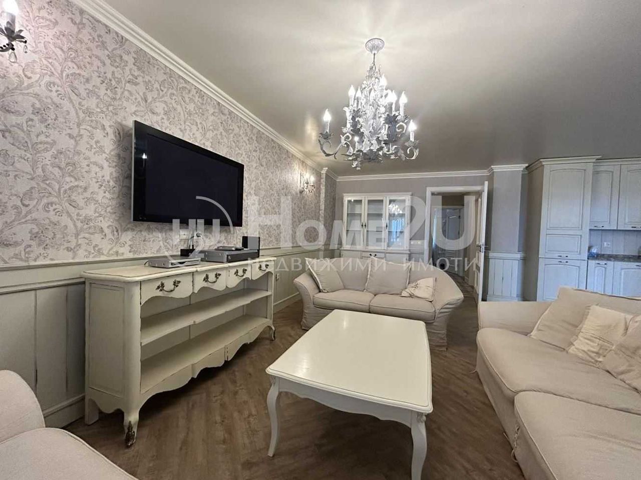 Продава се Тристаен апартамент в к.к. Св.Св. Константин и Елена - 195 кв.м за 2000 €/кв.м - Снимка #3