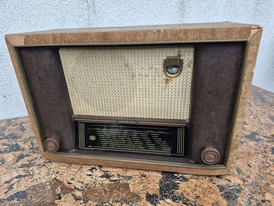 Vand cu lampi marca Lorenz 52k ,made in Germania fabricat in anul 1951