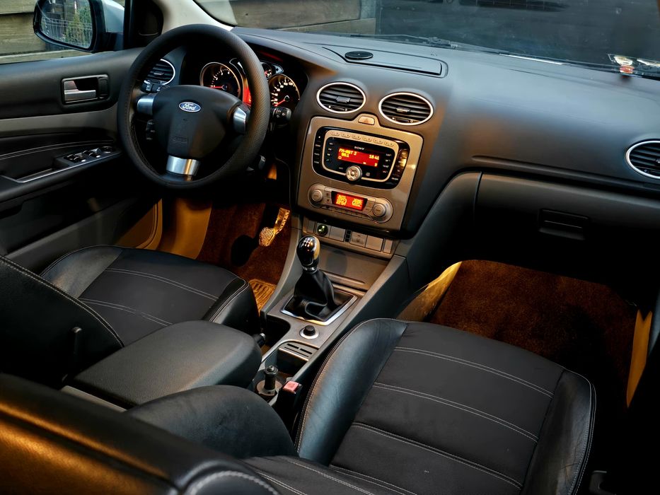 Ford Focus Titanium 2010 Benzina + Gpl