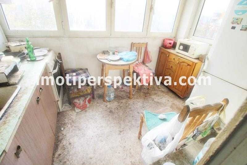 Продава се Тристаен апартамент в Пловдив, Тракия - 60 кв.м за 1700 €/кв.м - Снимка #4