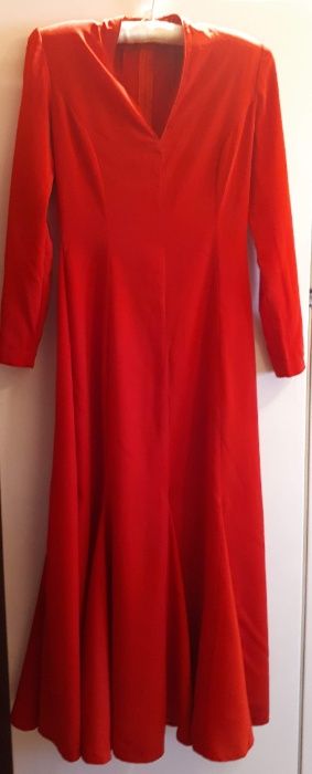 2 Rochii rosii elegante,feminine-mas.S/M
