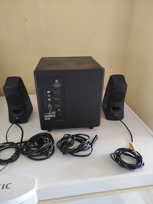 Sistem Logitech 2.1 Z523