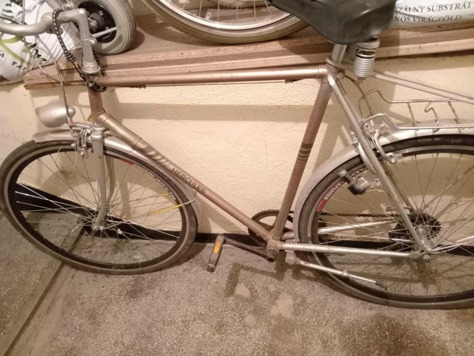 Vand doua biciclete