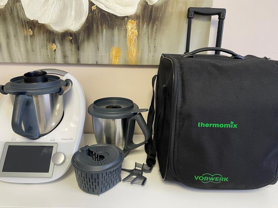 Thermomix TM6 + вторая чаша + сумка — идеальное состояние!