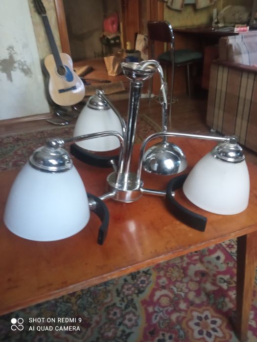 Люстра новая трёхрожковая