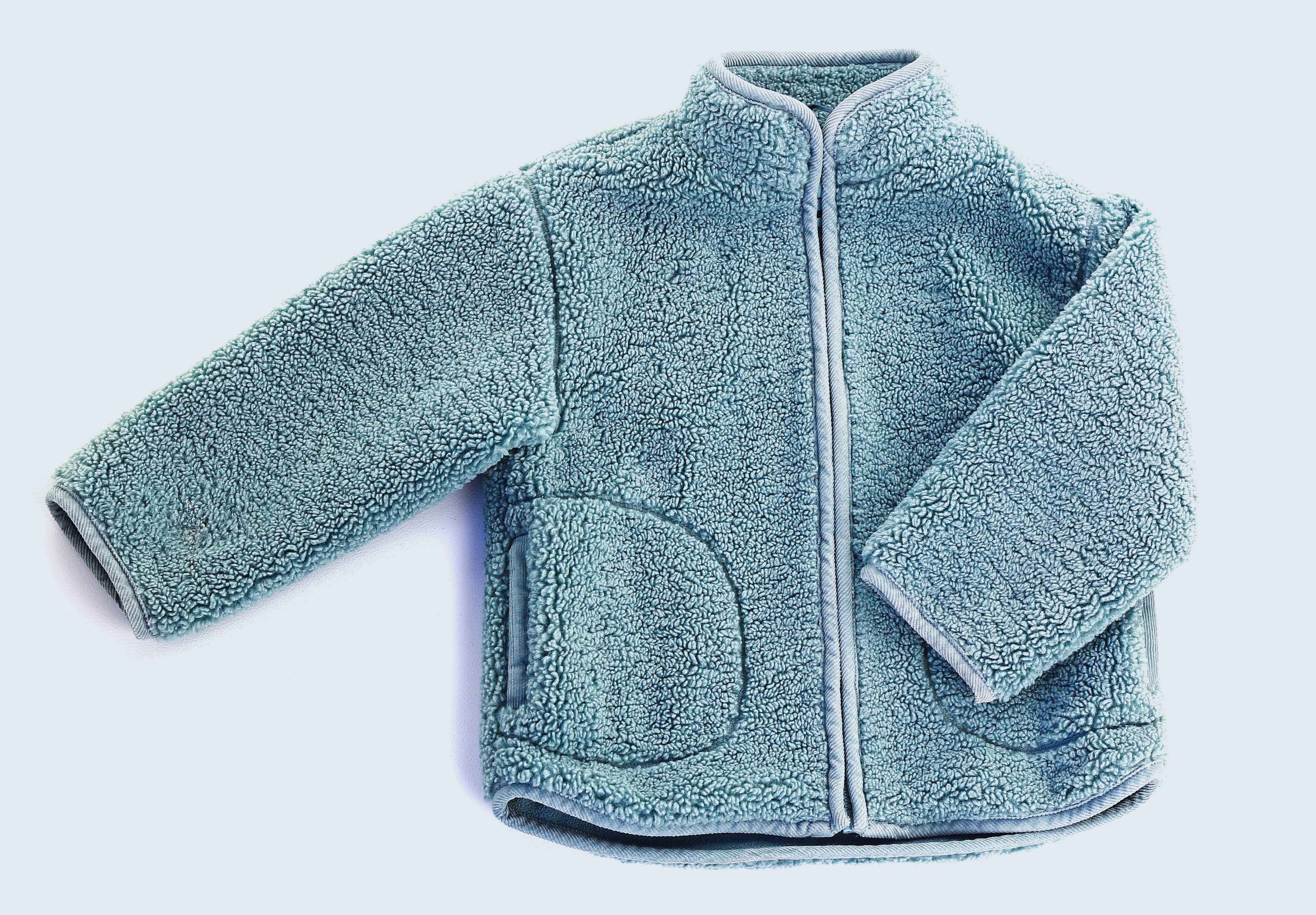 Чисто ново изключително меко детско поларено яке на марката ZARA.