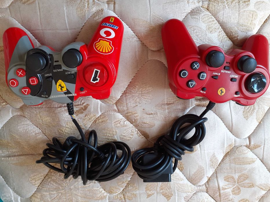 Lot de joysticuri de sony playstation