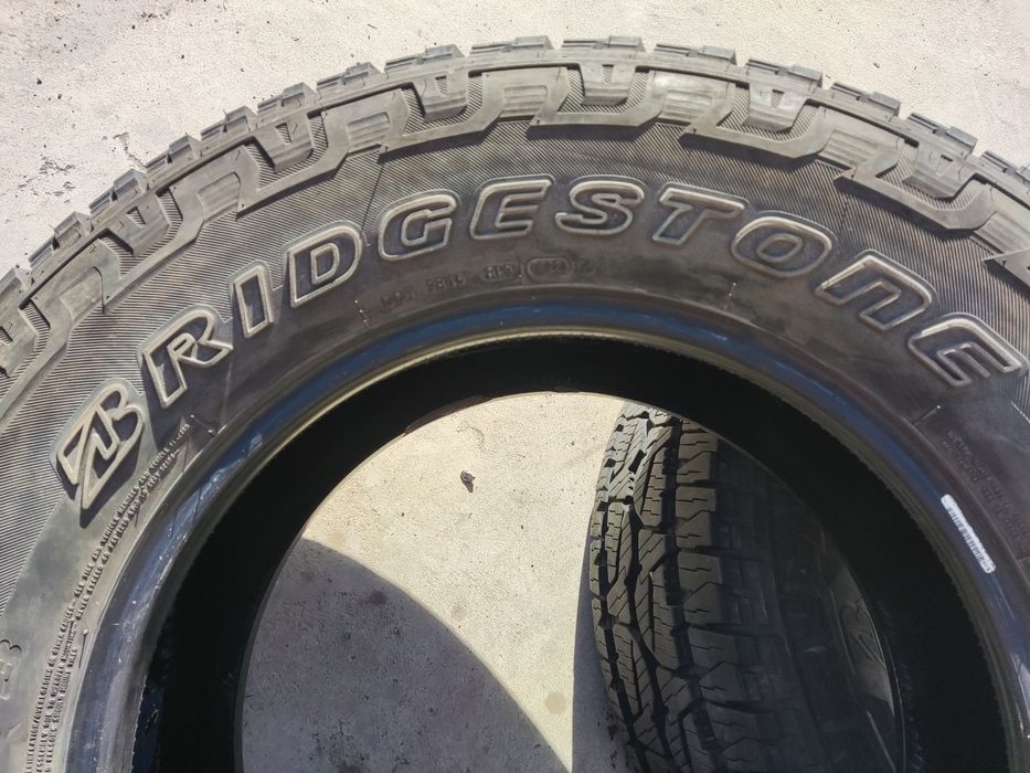 275/70/18 Bridgestone Dueler A/T