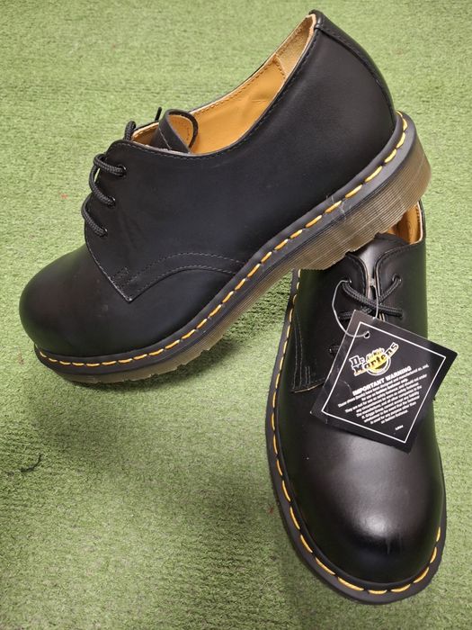 Dr Martens  1925- Работни обувки с бомбе и пластина.  Чисто нови с ети