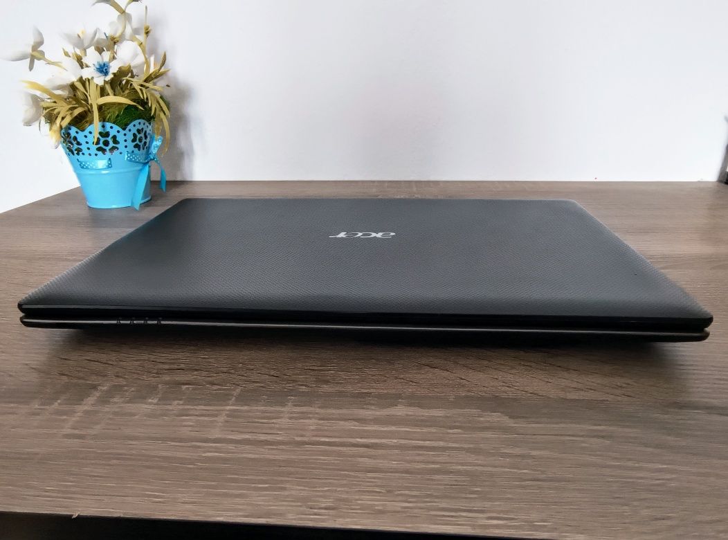 ACER aspire 15 core i5