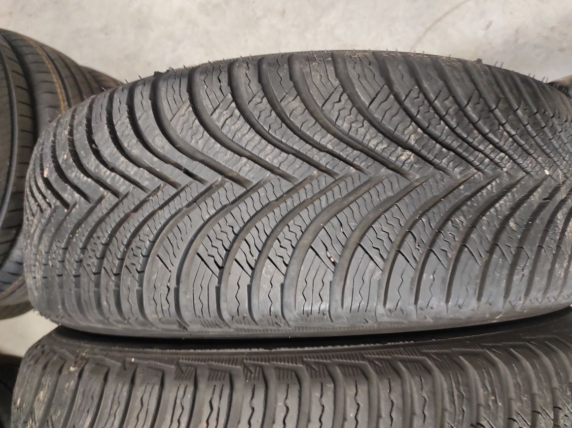 205/60/16 Michelin 4бр.