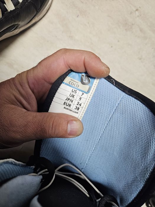 Boots 112 buti placa snowboard  Burton  mărimea 38  (24   cm) .