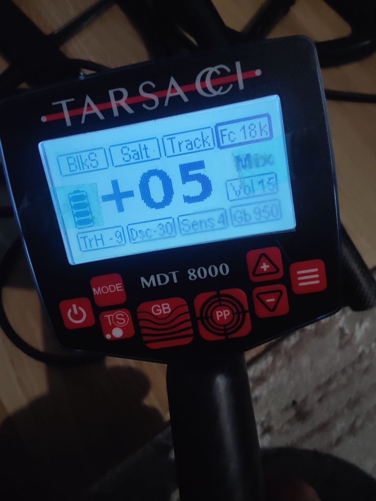 Tarsacci MDT 8000 металдетектор металотърсач