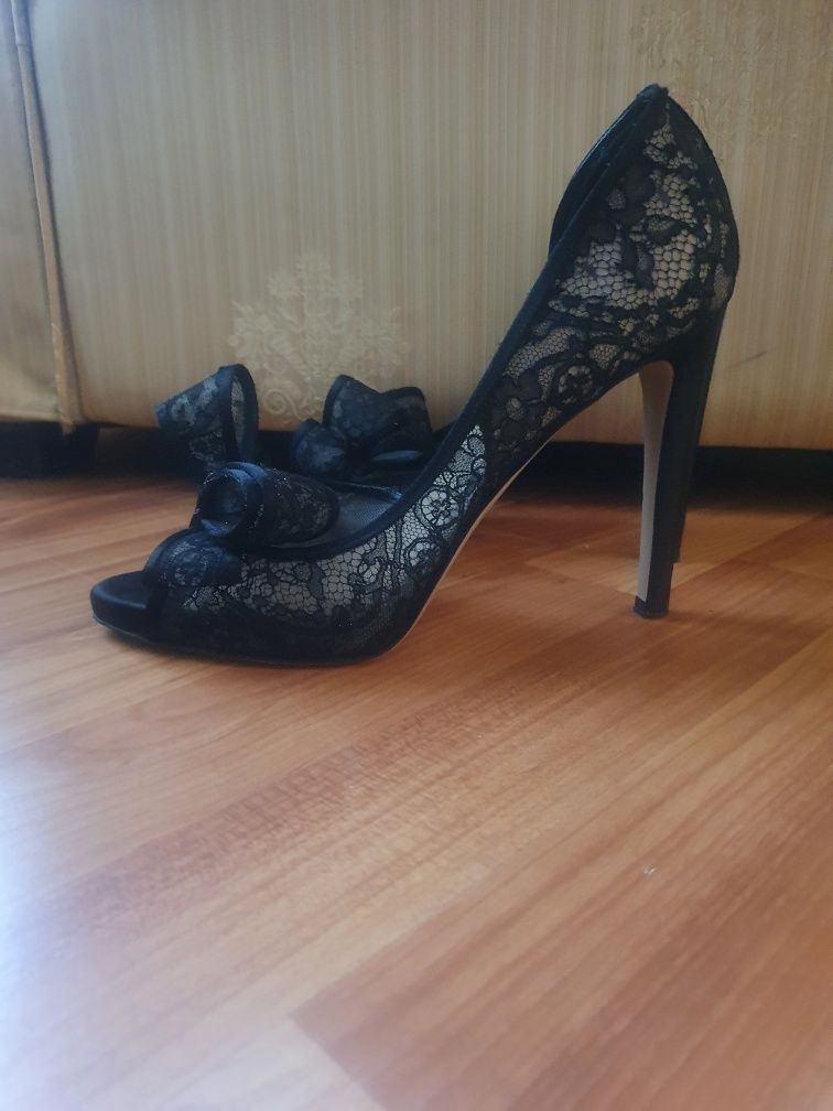 Pantofi Valentino