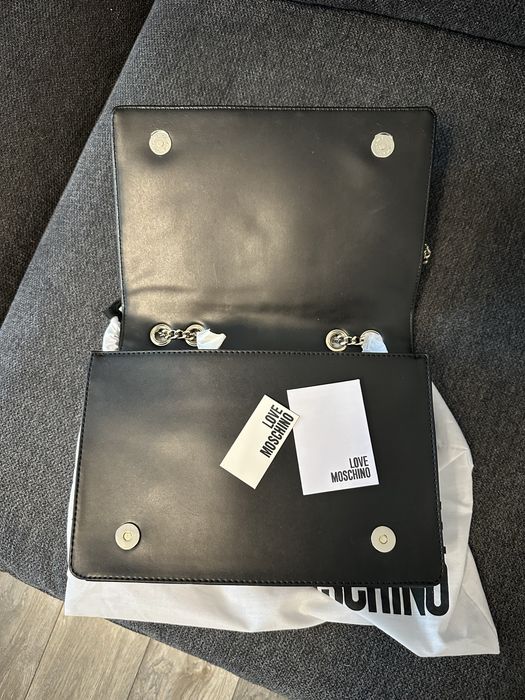 Дамска чанта Love Moschino нова!