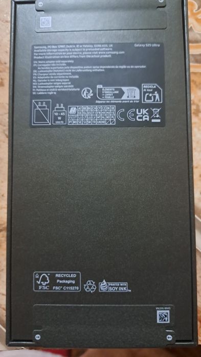 Vând samsung s25 ultra liber de rețea