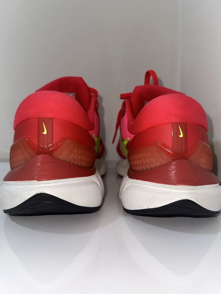 Мъжки маратонки Nike Ok Zoom Vomero 16, размер 42,5