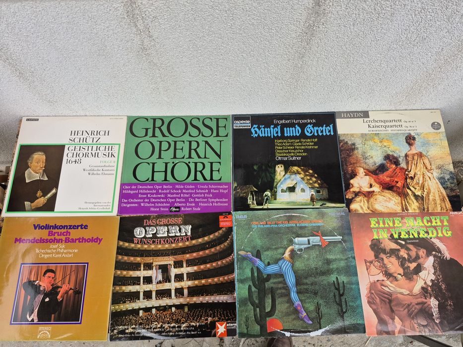 Vand lot 100lp discuri vinil cu muzică clasică mixta Artiști celebrii