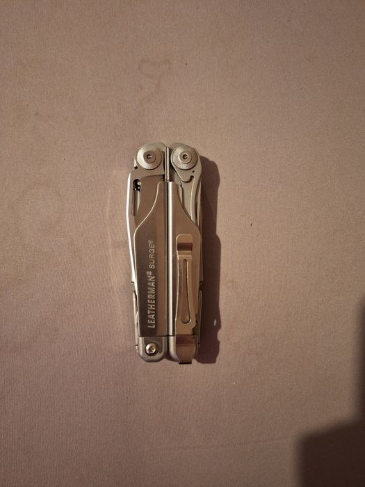 Leatherman Surge