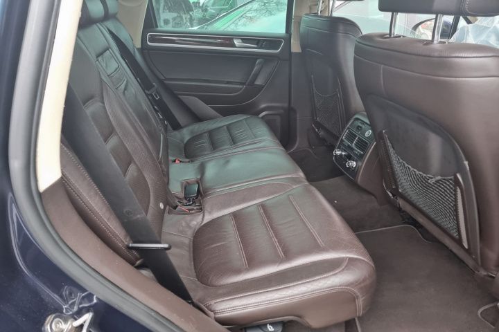 Dezmembrari VW Touareg 7P 2011 motor 3.0tdi CASA  Dezmembrez piese planetara perna compresor aripa stanga dreapta cayenne