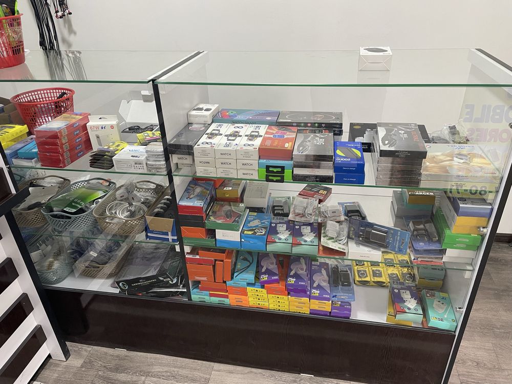Kichik biznes sotiladi mebel va tovarlari bilan