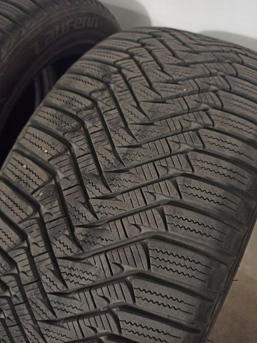 Зимни гуми Laufen 225x50x27