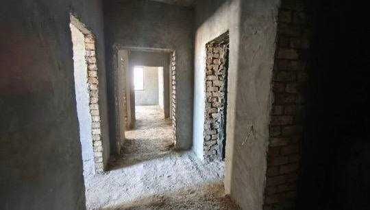 Rudakiy ko'chasida karobka sotiladi 77 kvadrat