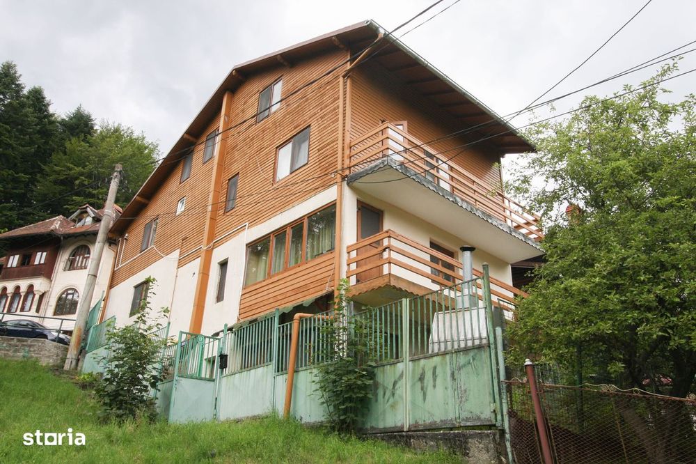 Vila 8 camere si garaj