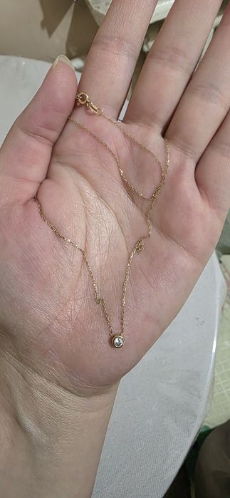 Золотая цепочка с кулоном