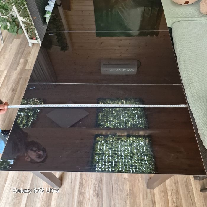 Set de curte elegant masa metalica cu blat de sticla +5 scaune