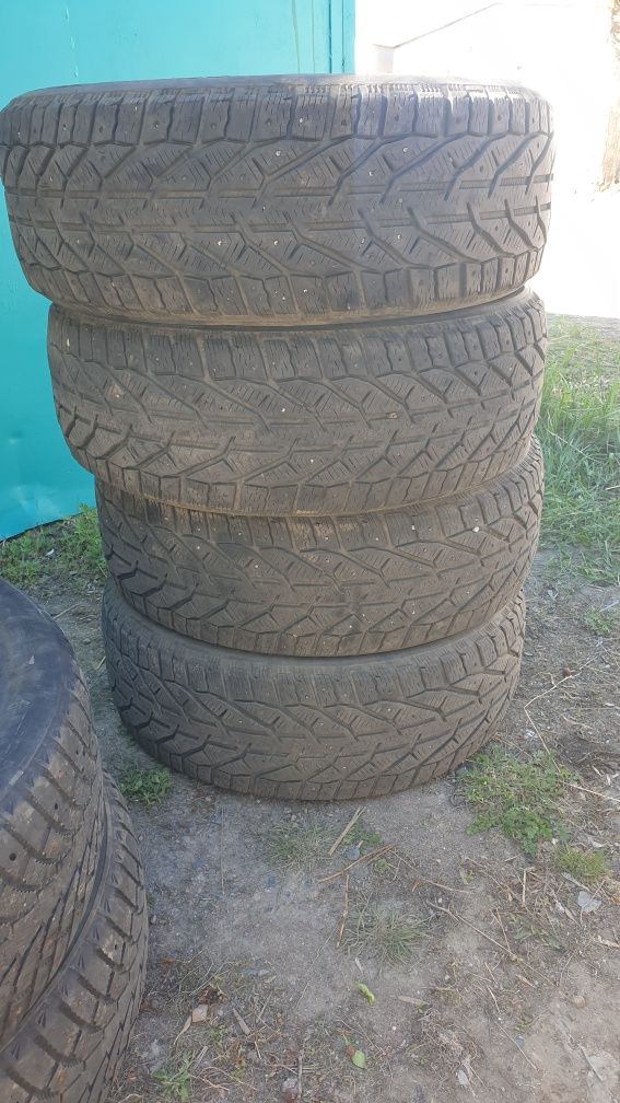 Продам шины  R 18