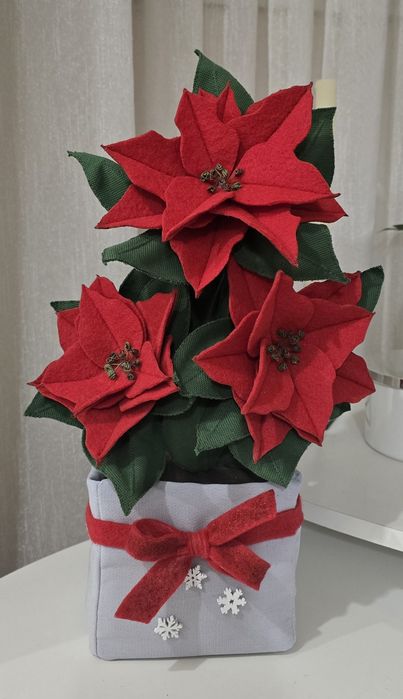 Коледна звезда , ръчна изработка