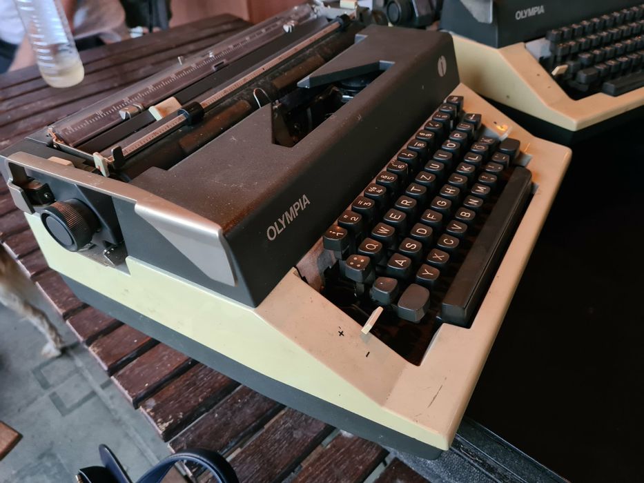 Пишещи машини Olympia 2бр.