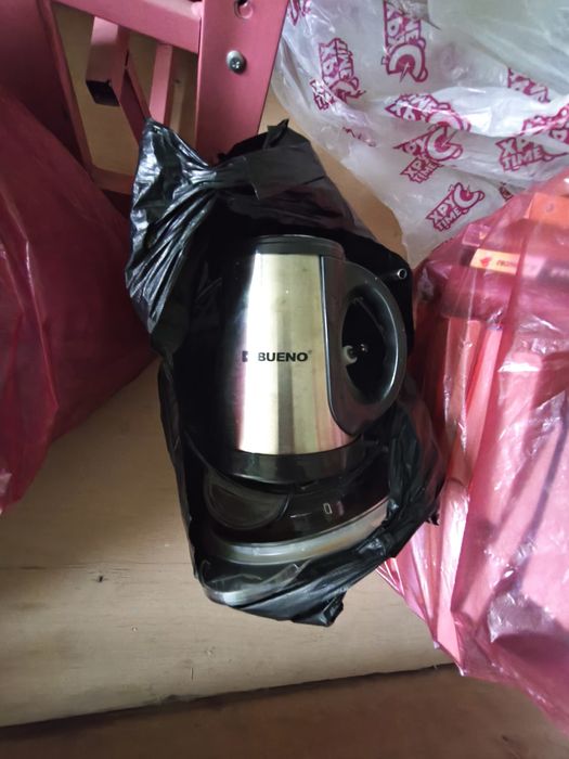 Пылесос  LG, не в рабочем состоянии, если на запчасти, то всё в отличн