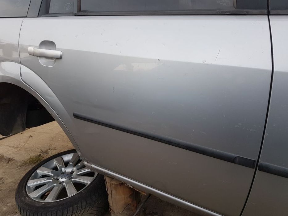 Usa / Portiera Dreapta Spate Ford Mondeo mk 3 Break 2000 - 2007