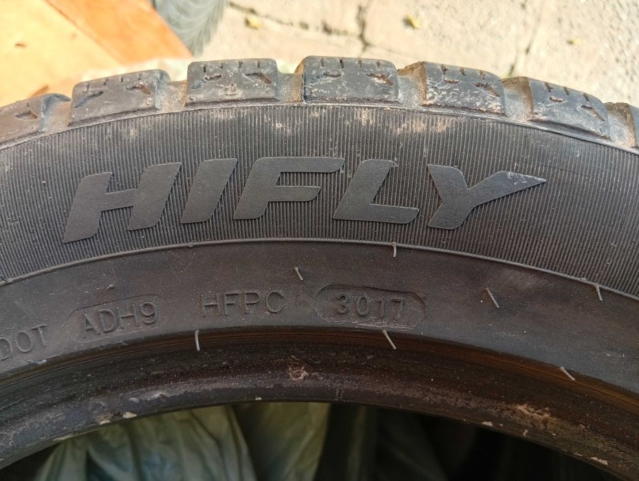 Зимни гуми 4бр. HILFi 215 55 17