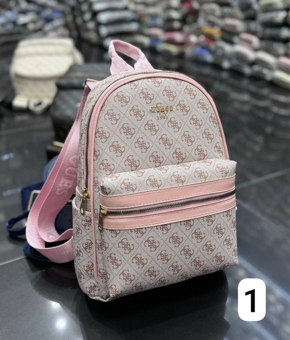 Rucsace dama 130 lei .