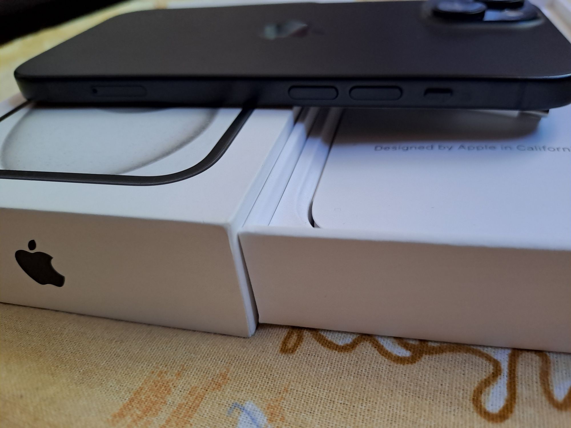 Iphone 15 128gb 6 RAM Чисто нов!