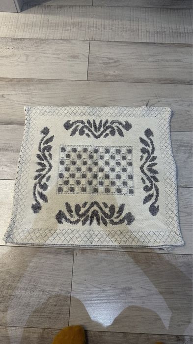 Отдам бесплатно. Маленкий коврик для туалета